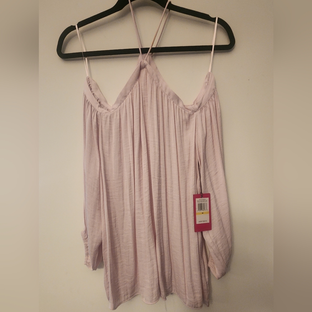 Vince Camuto - Women's Light Pink Off-Shoulder Top -  NWT Medium